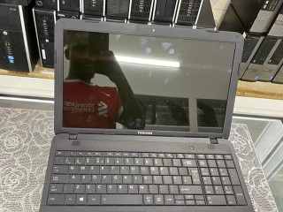 TOSHIBA LAPTOP FOR SALE