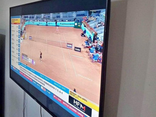 NIKURA SMART TV FOR SALE