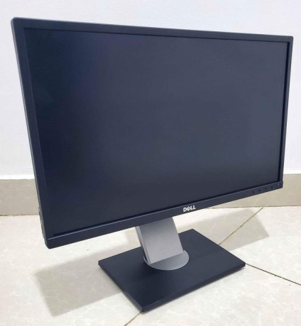 dell-monitor-for-sale-big-0